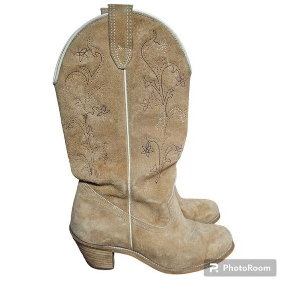 Wolverine Tan Suede Embroidered Heeled Boots Sz 7.5 Coastal Cowgirl Almond Toe - Picture 2 of 14